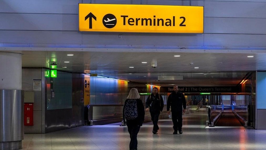 UK air traffic glitch triggers mass disruptions, over 100 flights cancelled