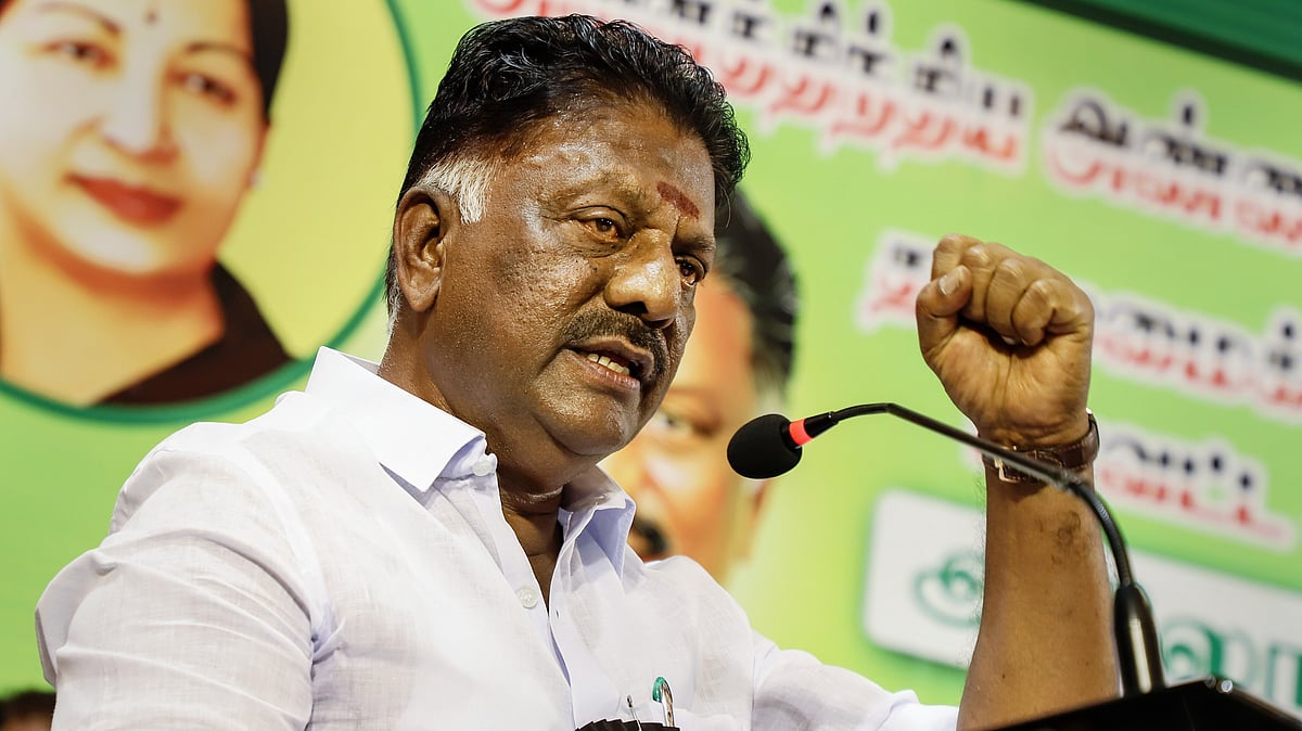 Ex-TN CM O. Panneerselvam snaps ties with NDA