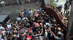 Article 370 abrogation: Police thwart National Conference, Congress protest marches