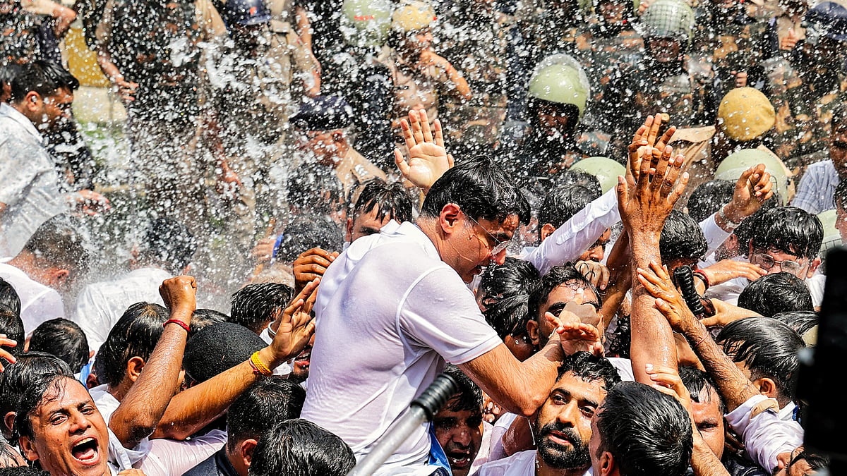 Sachin Pilot leads the NSUI protest in Jaipur (photo: PTI)