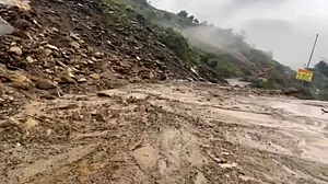 Rain in Himachal: Kinnaur Kailash Yatra suspended, 413 pilgrims rescued; 617 roads cut off