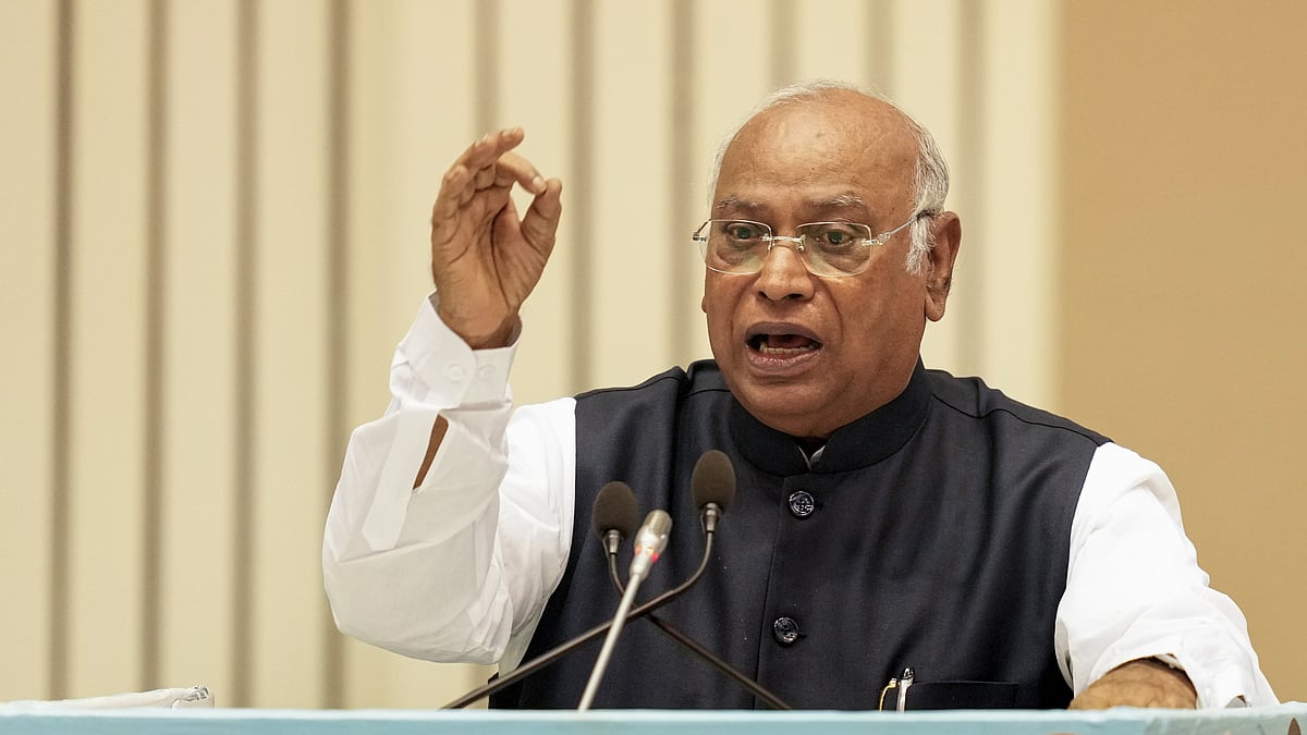 Mallikarjun Kharge addresses a meeting in New Delhi on 2 August (photo: PTI)