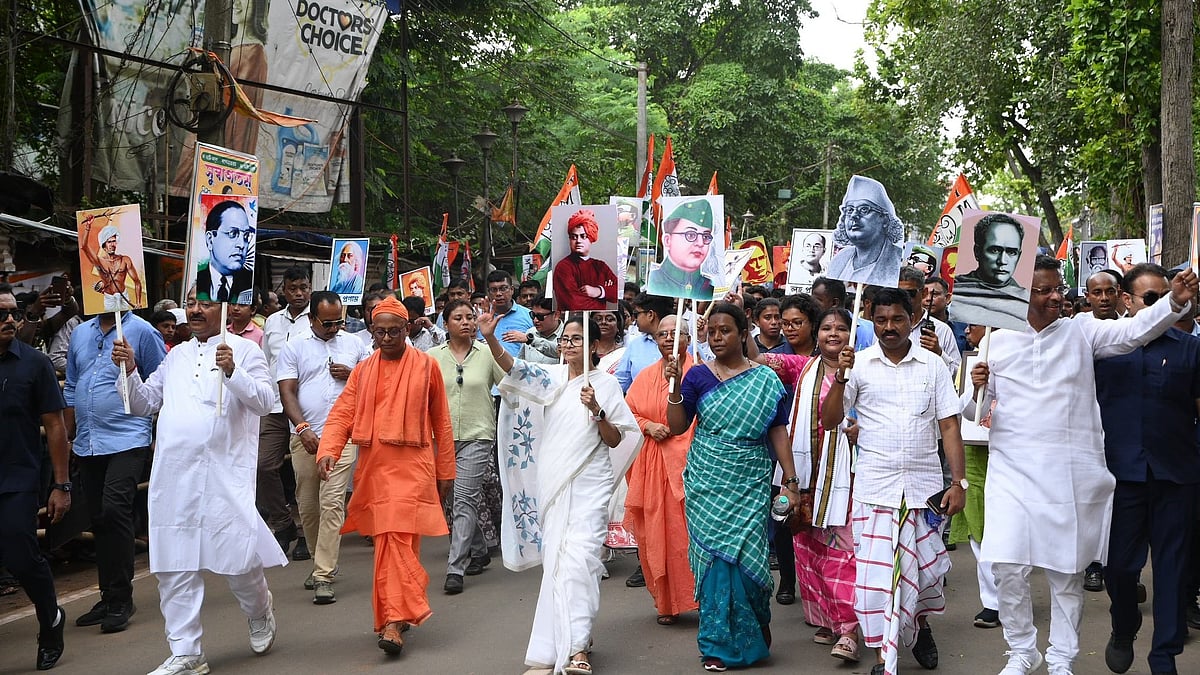 Whose Bangla is it anyway? Mamata leads rally in Jhargram over attacks on Bengalis