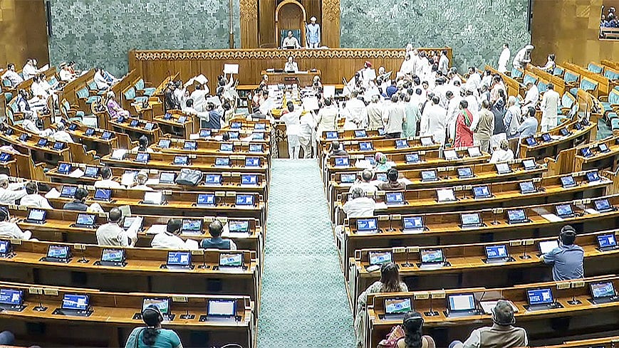 Uproar in Lok Sabha: House adjourned within minutes