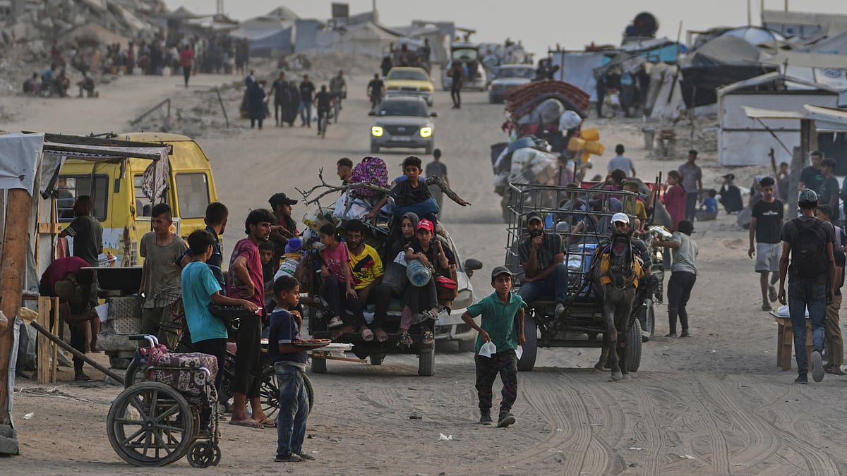 Israel kills at least 25 in Gaza as Netanyahu says he will ‘allow’ Palestinians to ‘leave’
