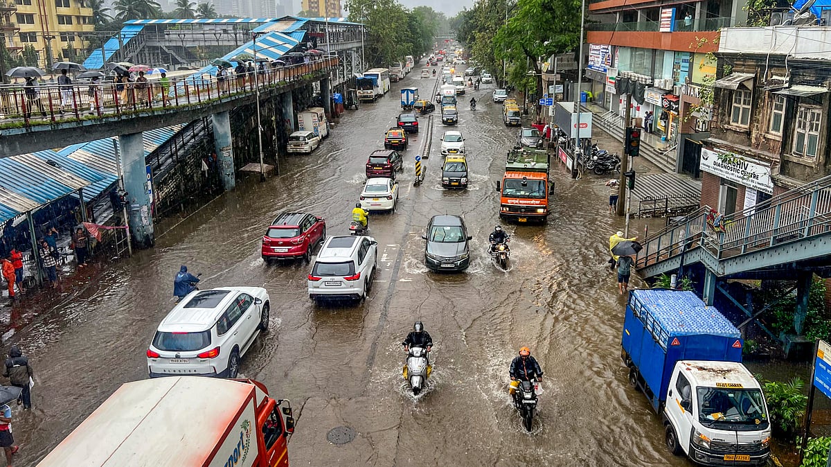Mumbai reels under heavy rains for third day; IMD issues red alert