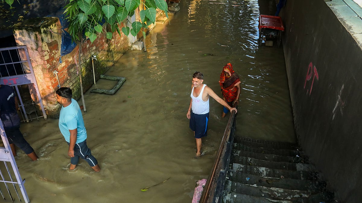 Yamuna floods Delhi’s Yamuna Bazar, residents left without relief