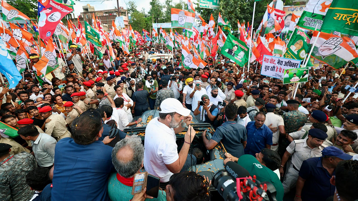 Bihar gather in support of the Voter Adhikar Yatra