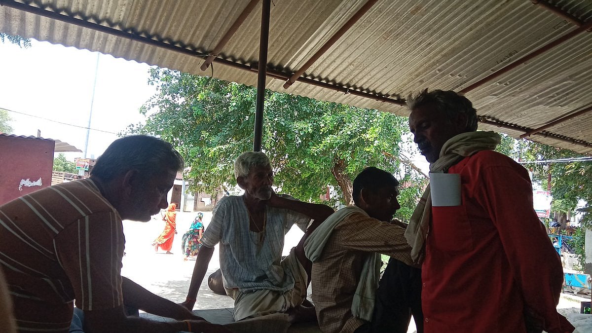 Farmers in Uttar Pradesh lament their failing crops as they wait for the urea supply to turn up