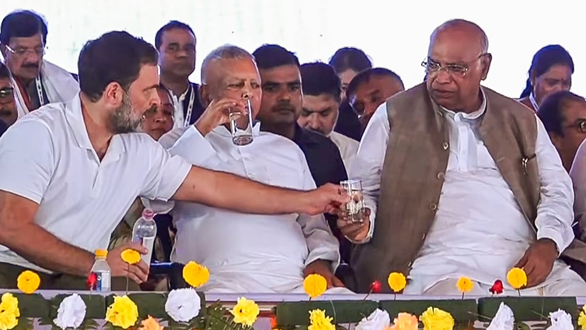 Lalu takes aim at Narendra Modi amid Bihar poll fever