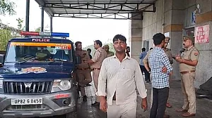 Eight killed, 45 injured in Bulandshahr road accident, CM Yogi announces ex gratia