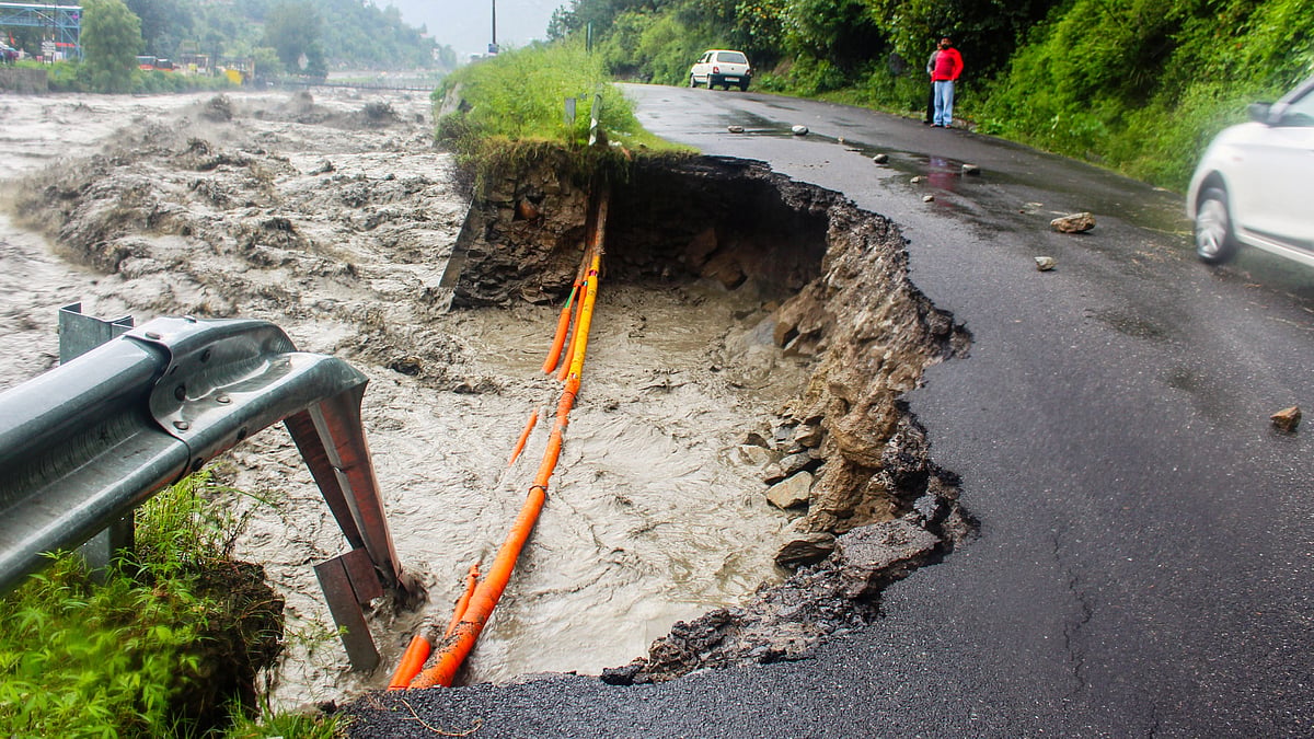 Manali’s right bank swept into Beas as torrential rains batter northern India