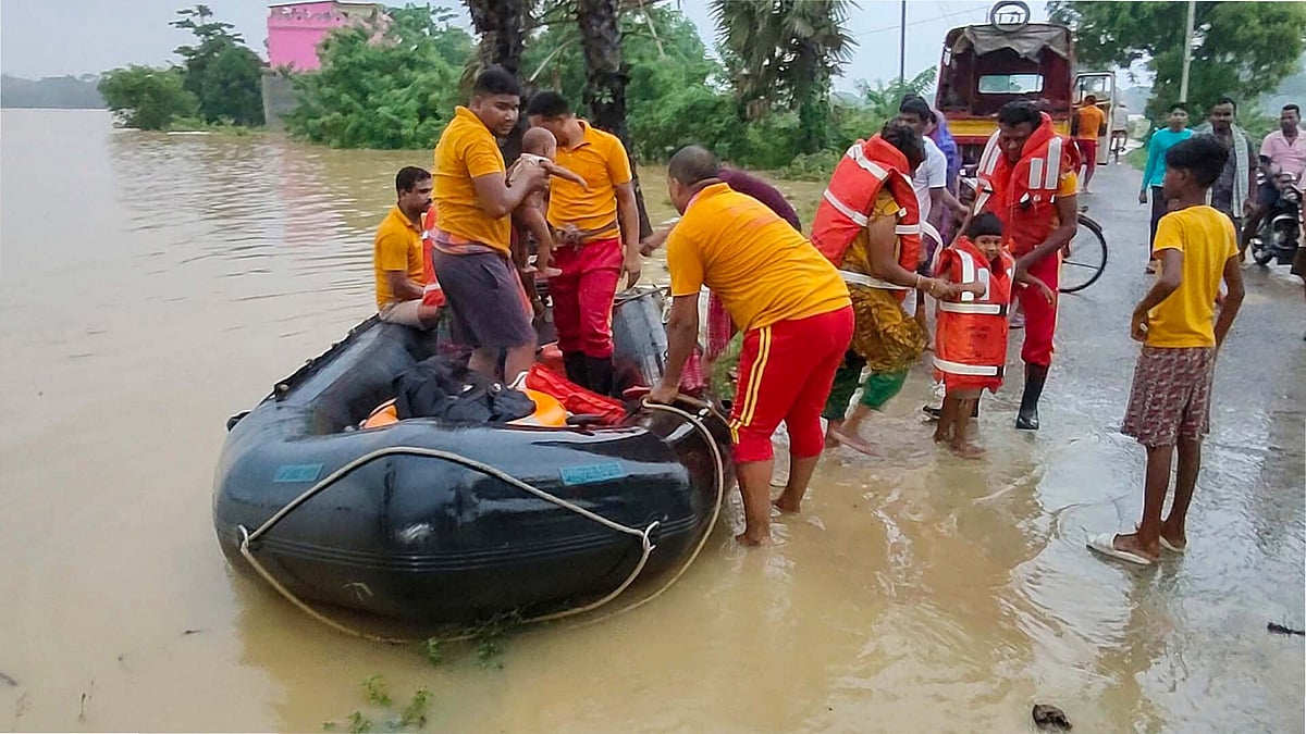 Some respite from flood in Odisha, 100 villages still under water for fifth day
