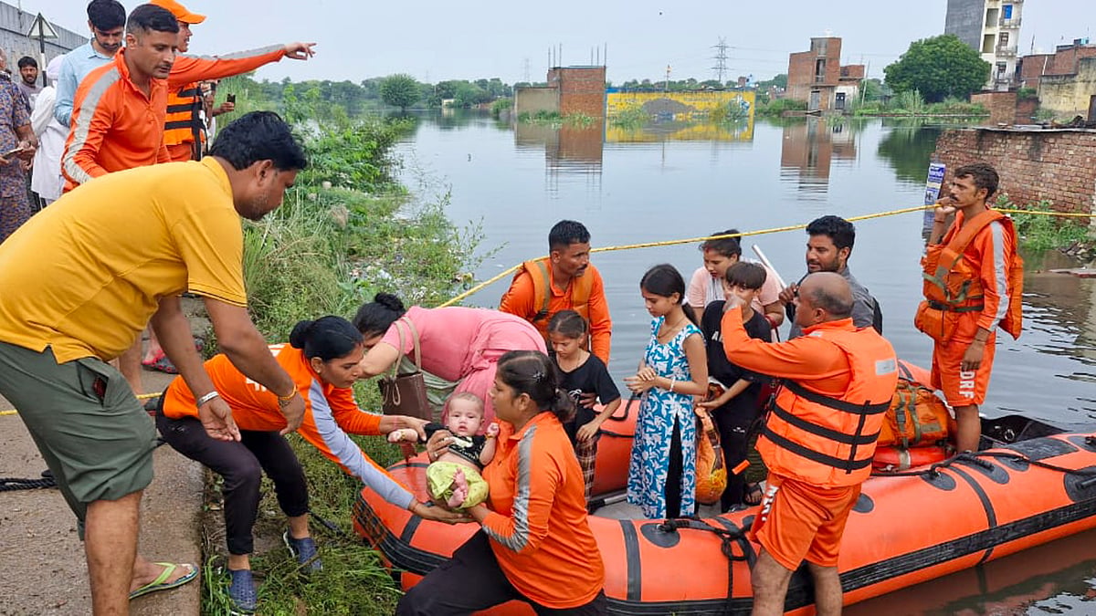 Yamuna swells beyond 207 metres, flooding the capital’s edges