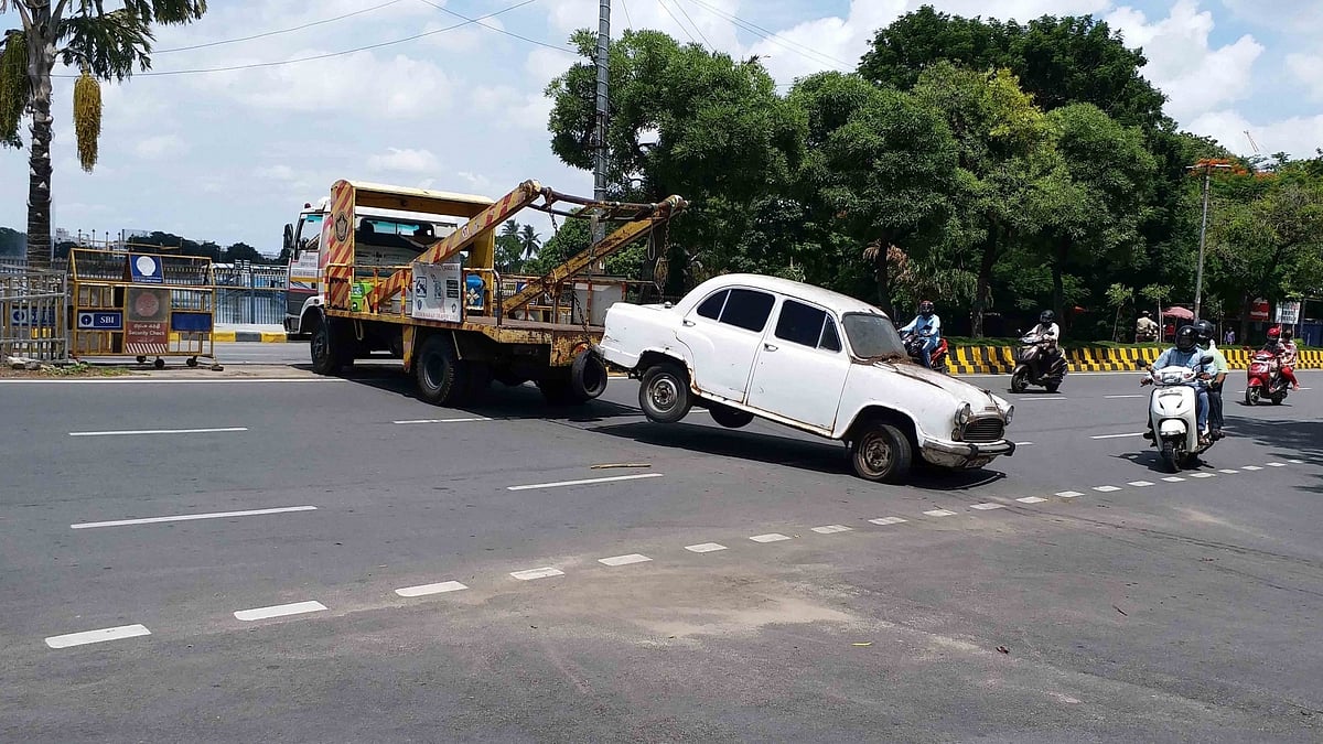 Bengal govt starts scrapping old vehicles to replace them with EVs