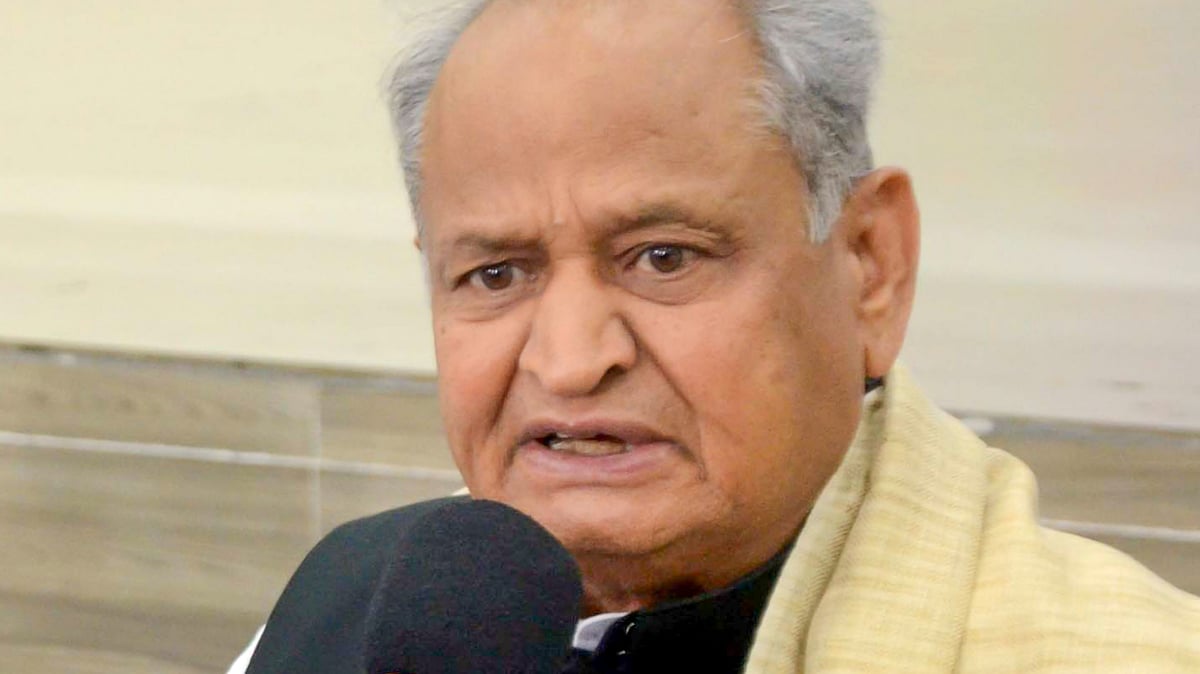 Gehlot updates profile pic to ‘Save Aravalli’, urges Centre to rethink definition