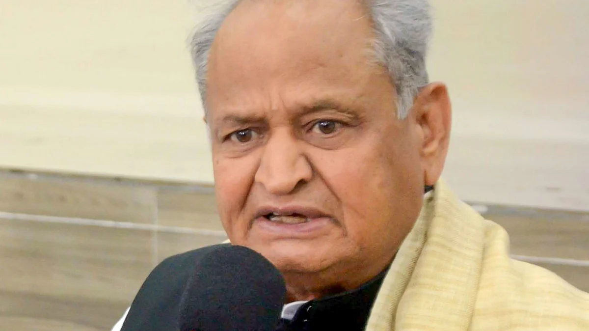 Ashok Gehlot addresses a press conference.