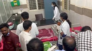9 killed, over 20 injured as truck rams Ganesha procession in Karnataka
