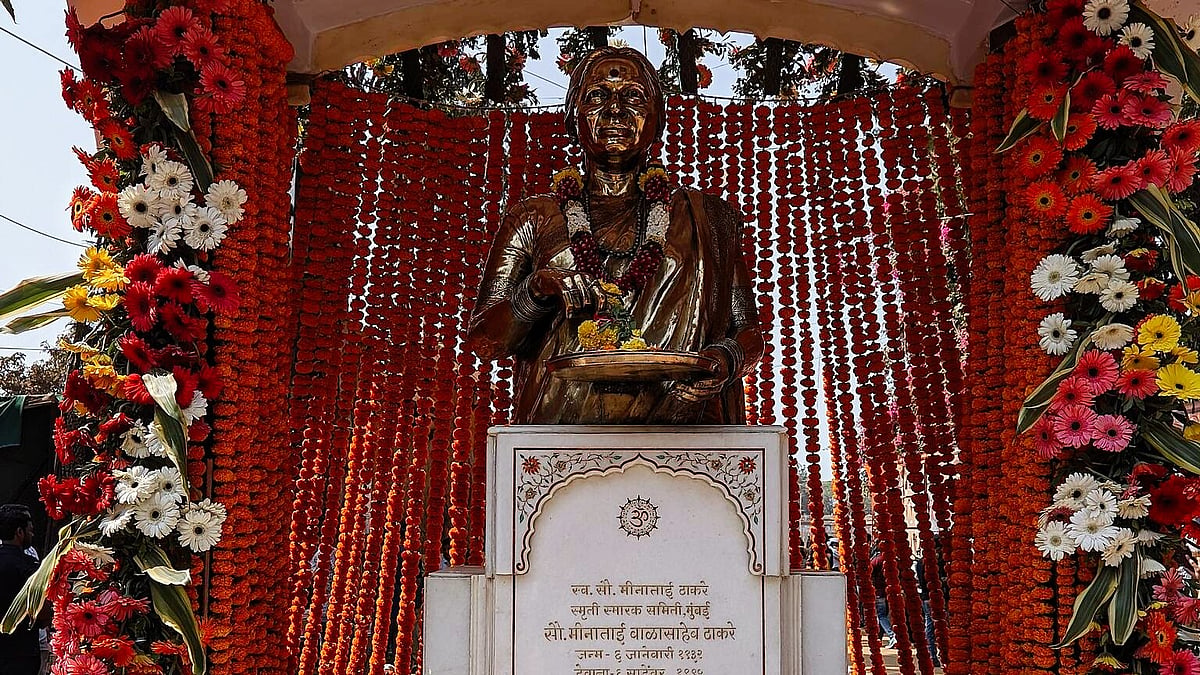 Statue of Meenatai Thackeray defaced: Shiv Sena demands swift action