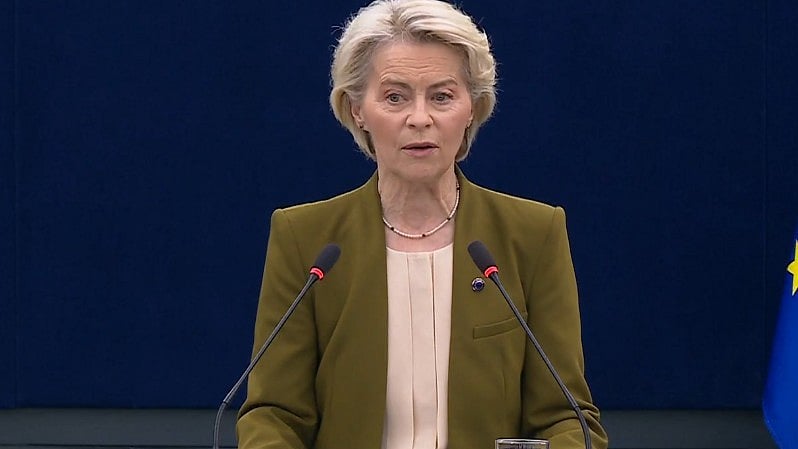 EU unveils tougher sanctions package against Russia under US pressure