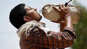 Population living in extreme heat to more than double by 2050 if 2°C warming occurs