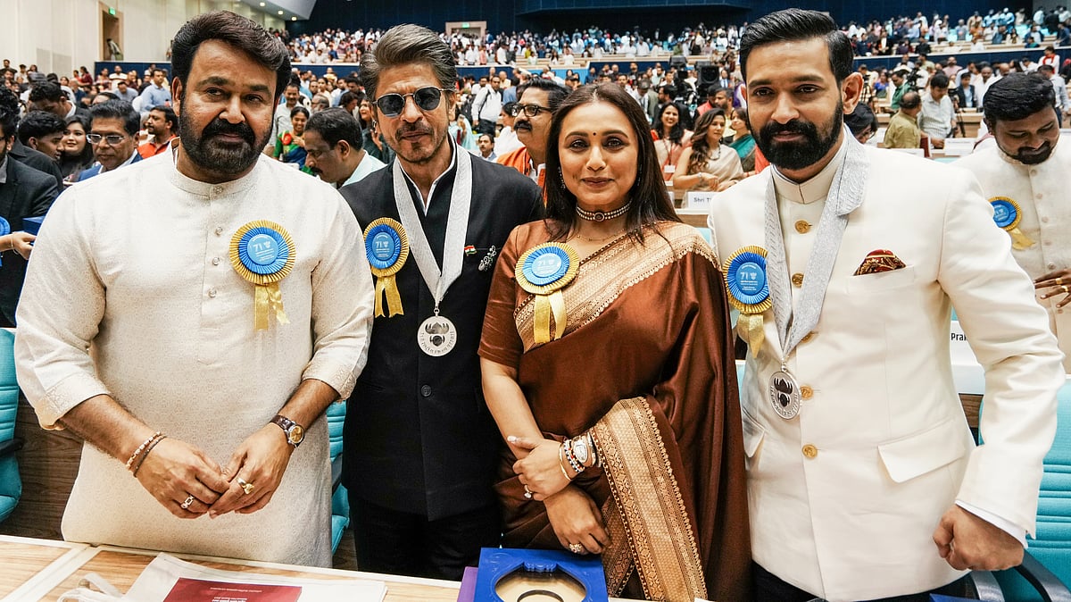 This moment belongs to Malayalam film fraternity: Mohanlal on Phalke award