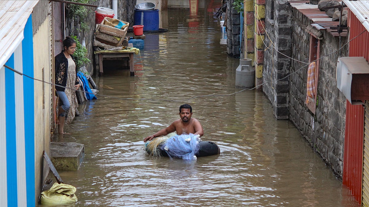 Maha braces for heavy rain as low-pressure system forms over Bay of Bengal