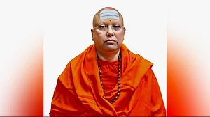 Self-styled godman Chaitanyananda Saraswati held in Agra on sexual harassment charges
