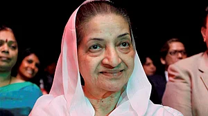 Veteran actor Sandhya Shantaram dies at 94