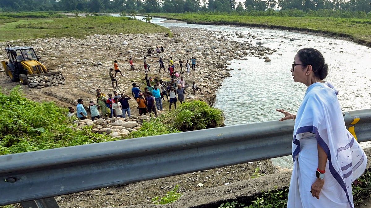 Mamata Banerjee accuses PM Modi of ‘politicising’ Bengal floods
