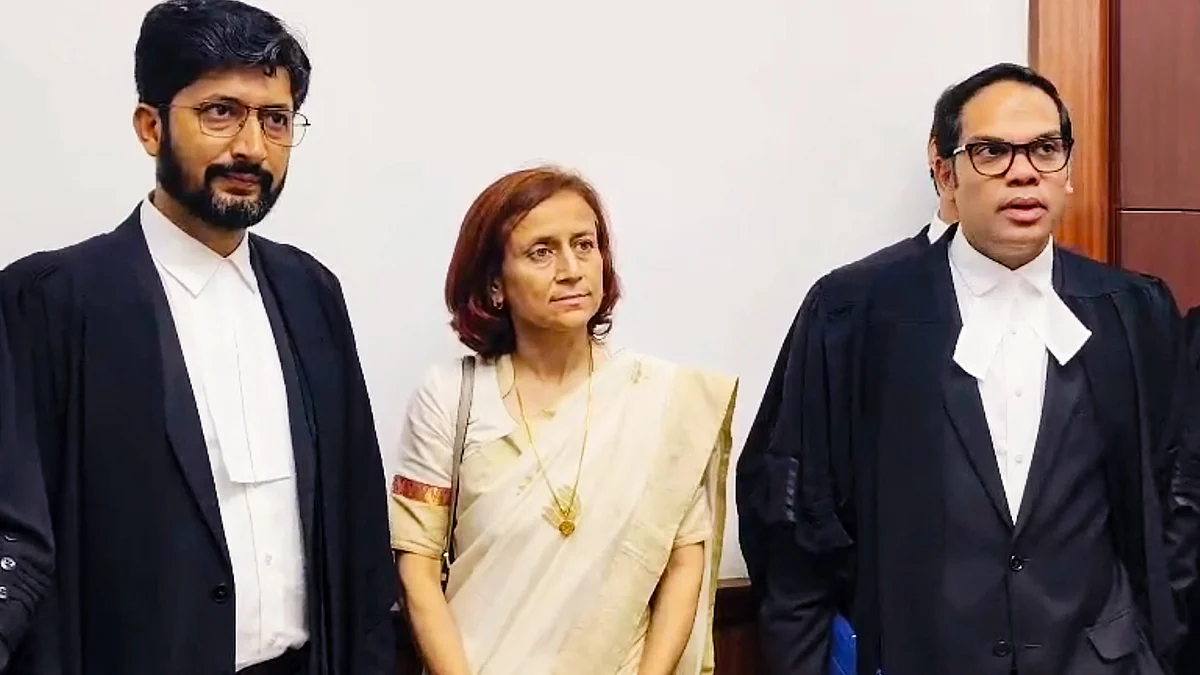 Gitanjali Angmo with lawyers representing Sonam Wangchuk