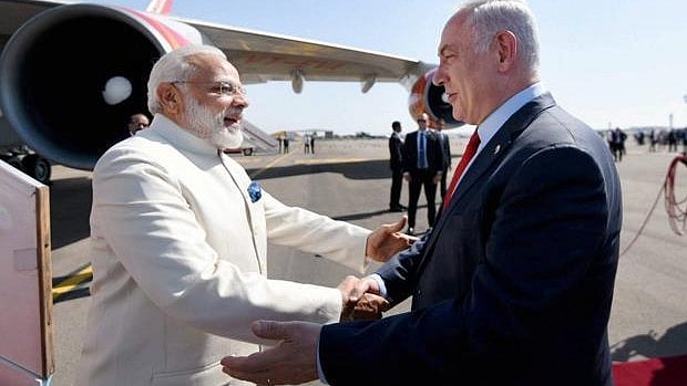 Narendra Modi with Israeli PM Benjamin Netanyahu.