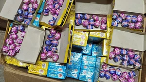 640 Kali Puja arrests across Kolkata, 850 kilos of illegal firecrackers seized