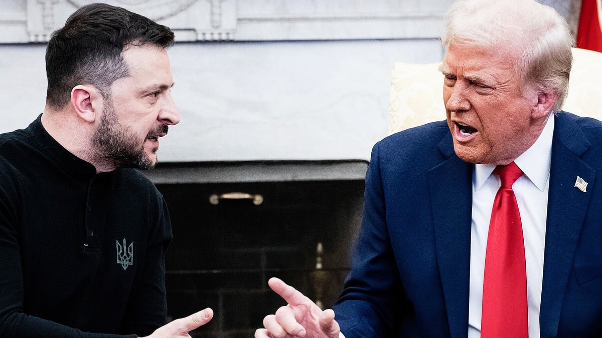 Volodymyr Zelenskyy with Donald Trump (file photo)