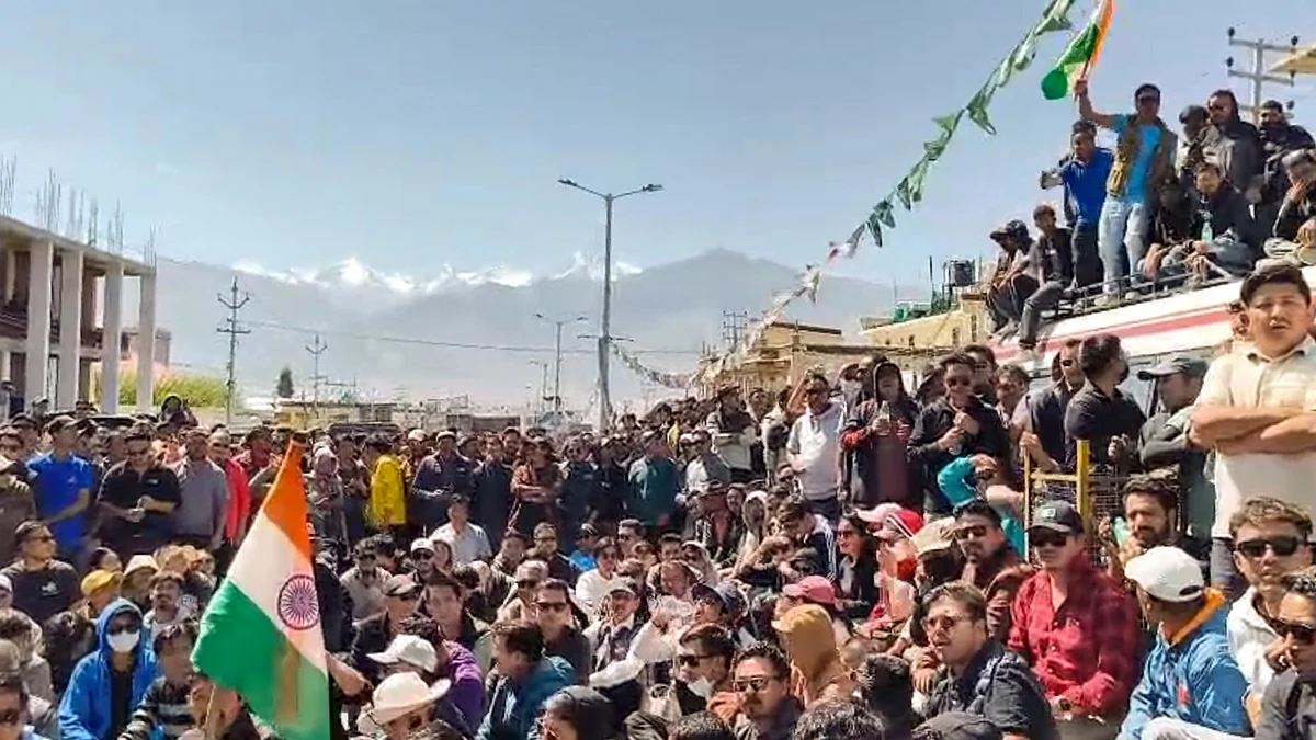 Part of the gathering in Leh on 24 Sep before violence broke out (file photo)
