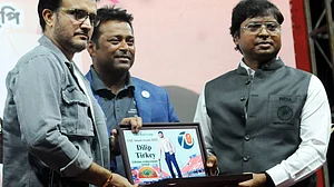 Ganguly, Paes and Dilip Tirkey receive Lifetime Achievement honours