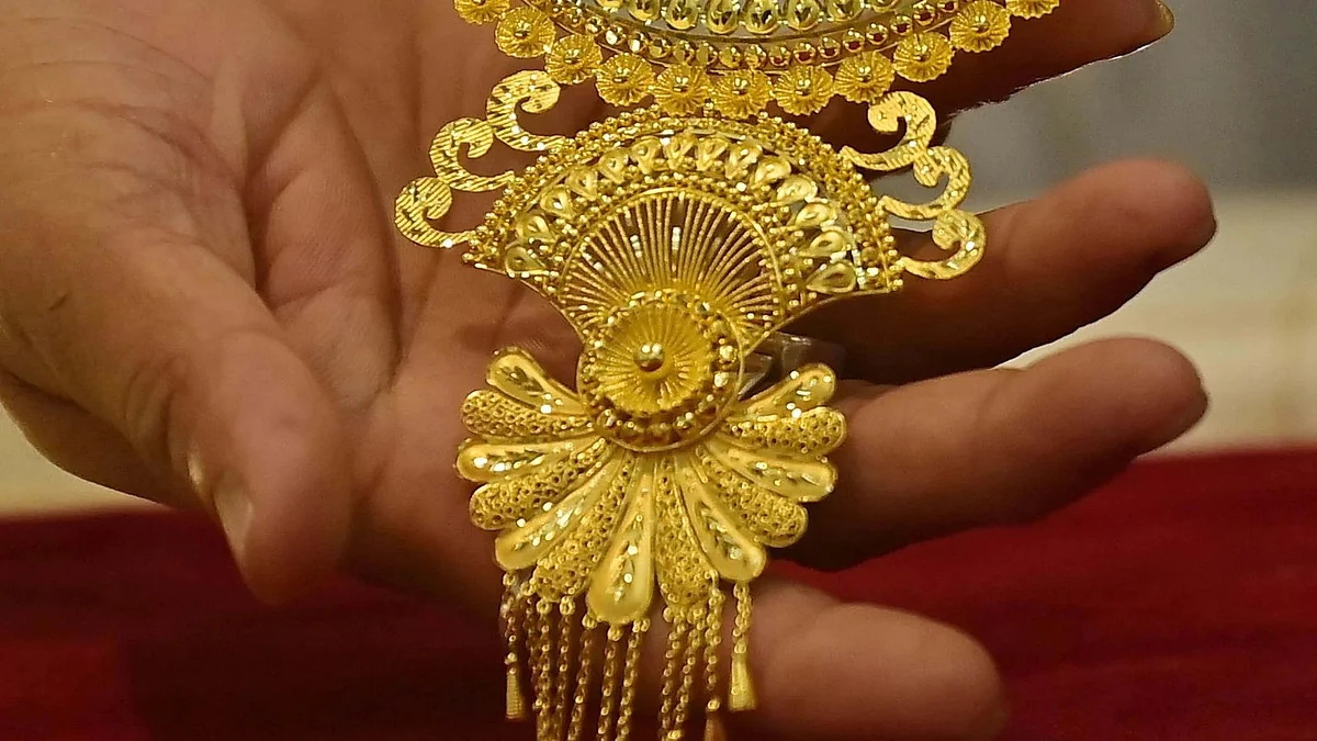 Gold rate today: How it helps you make smarter purchases and take informed loans