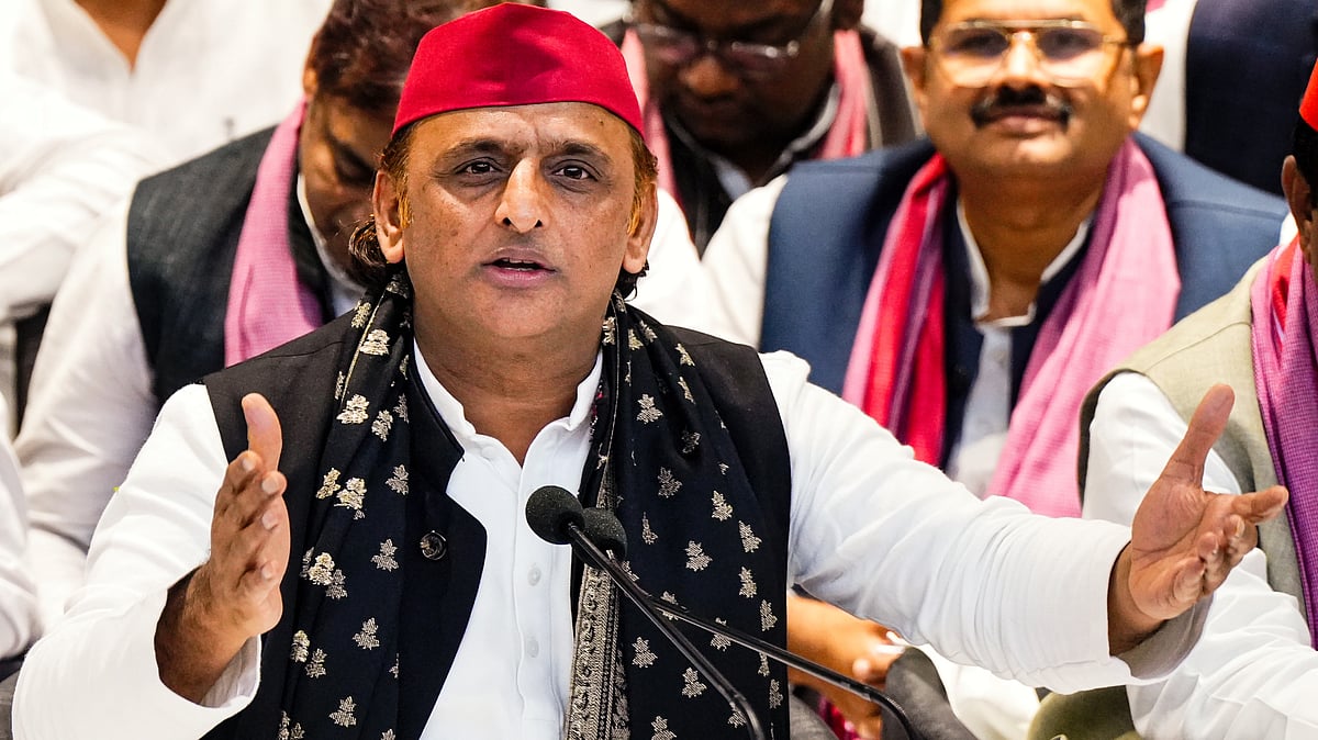 Bihar polls: BJP should read its own manifesto, says Akhilesh Yadav