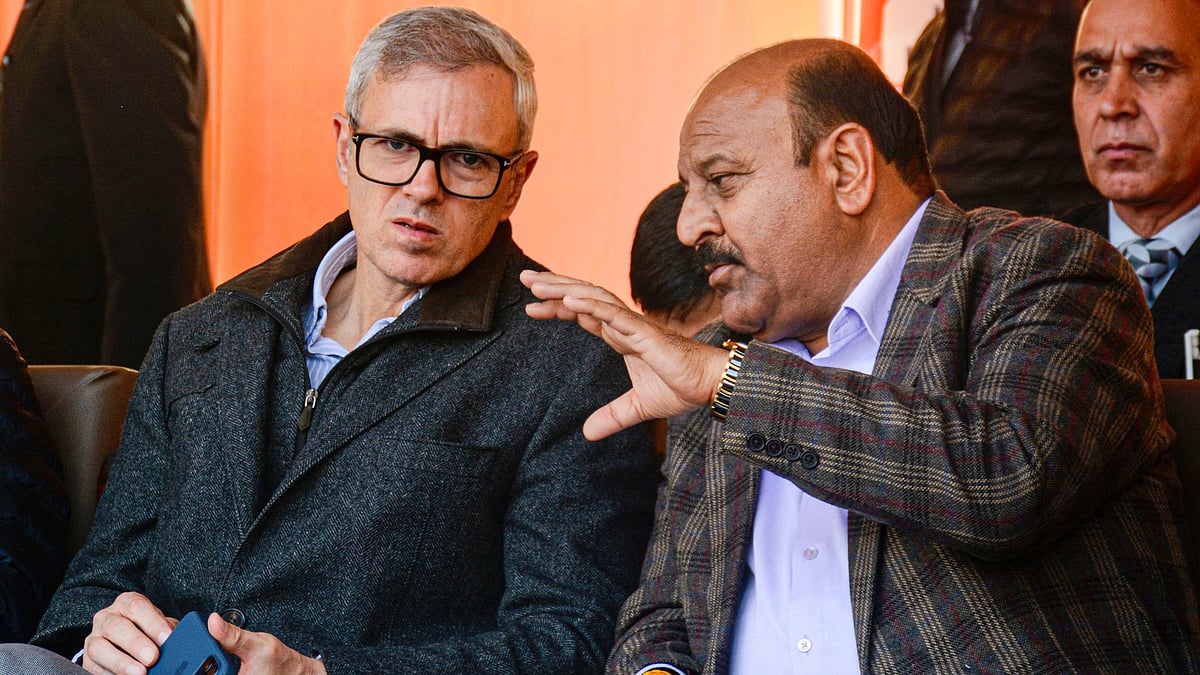 Omar Abdullah with deputy CM Surinder Choudhary in Srinagar, 31 Oct