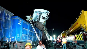 Bilaspur train collision: Death toll rises to 11, inquiry ordered into signal violation