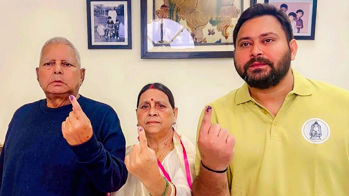 Roti should be flipped, or else it burns: Lalu Prasad on change in Bihar