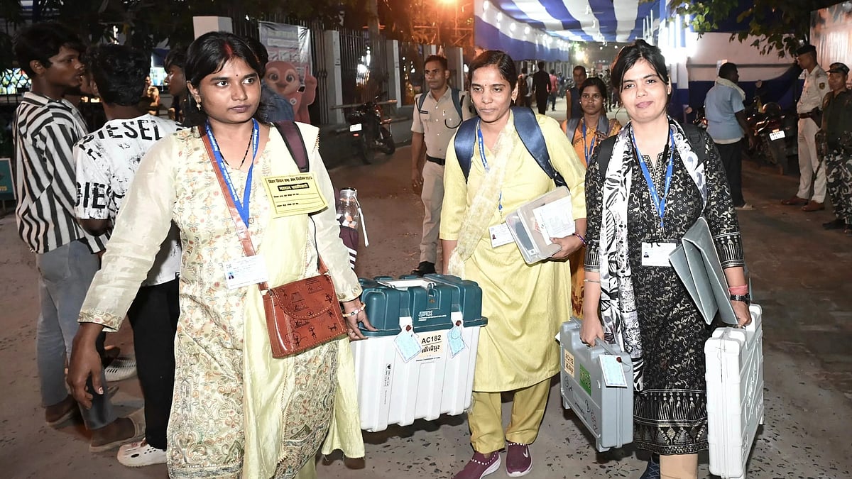 Representational image of polling staff