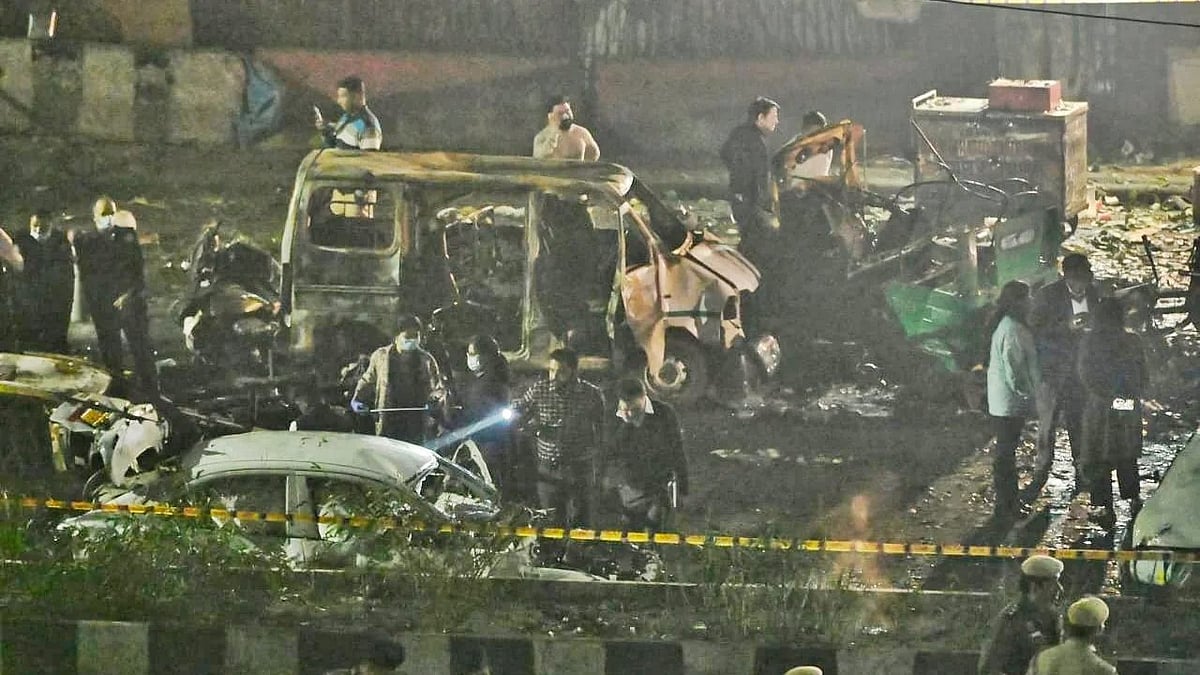 Investigators trace Red Fort car blast to vehicle sold multiple times; probe widens across states 