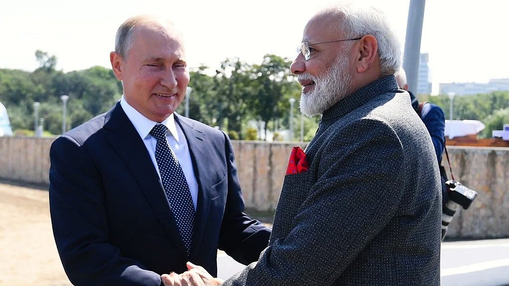 PM Narendra Modi with Russian President Vladimir Putin (file photo)