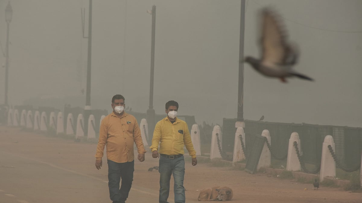 Delhi AQI ‘severe’ for second day in a row; minimum temperature drops to 10.4 degrees