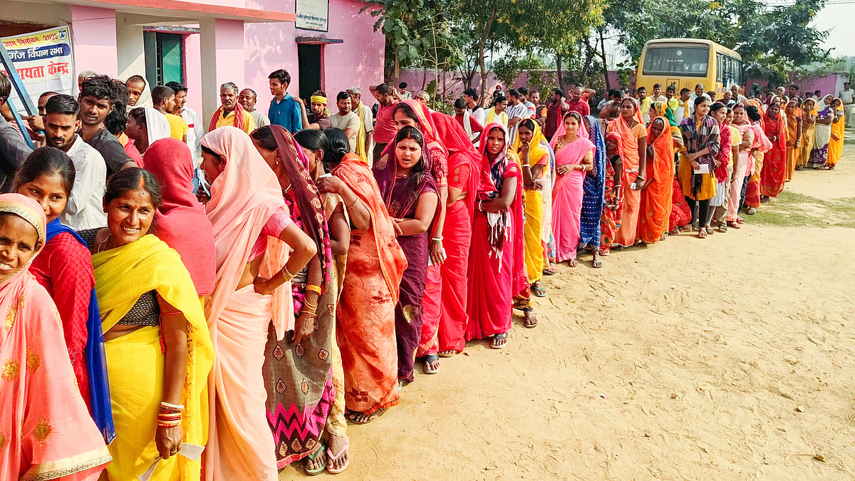 Voting during Bihar Assembly election