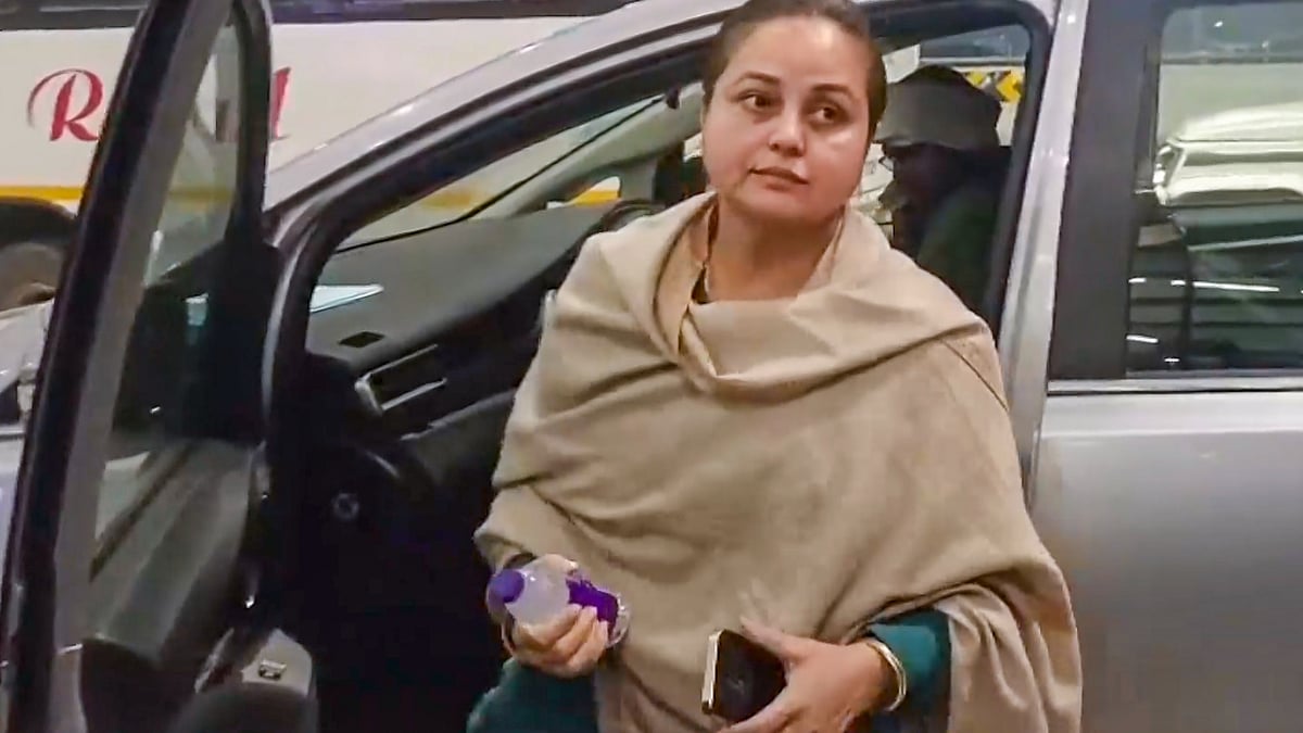 Bihar poll debacle: Lalu’s daughter Rohini quits politics, ‘disowns’ family