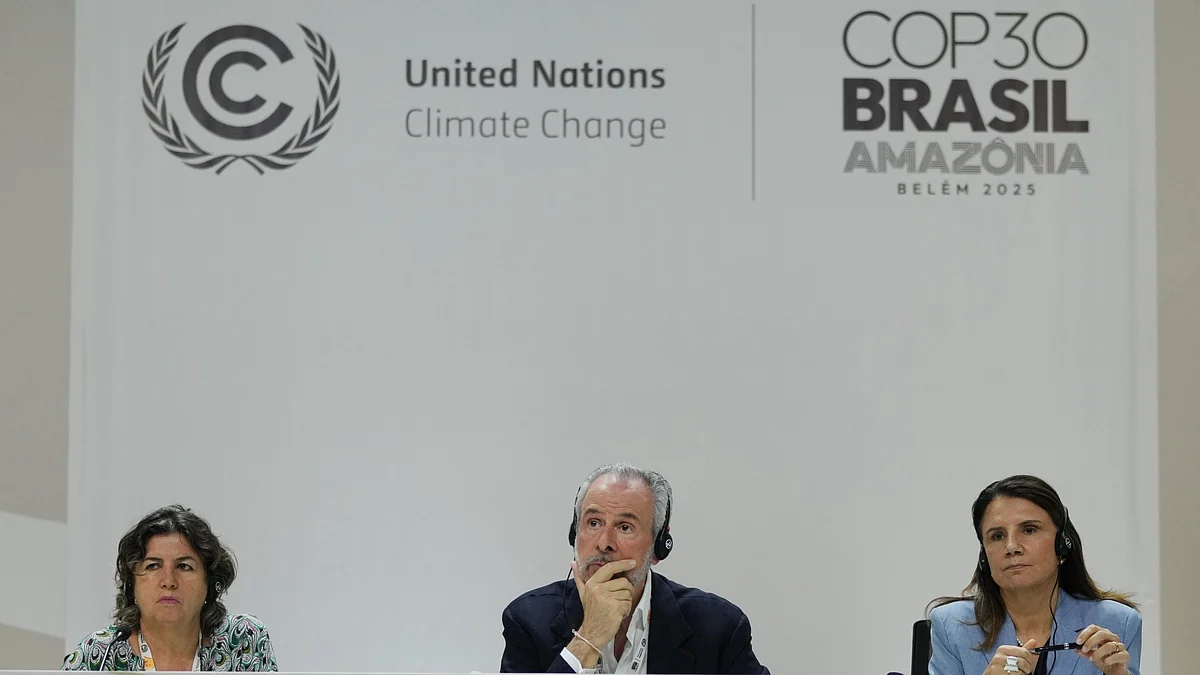 Ana Toni, COP30 CEO (right) and André Corrêa do Lago, COP30 president. 