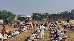 MP village holds elaborate funeral rites for monkey, drawing thousands
