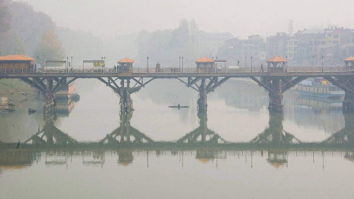 Kashmir shivers as Srinagar records season’s coldest night at –3.2°C